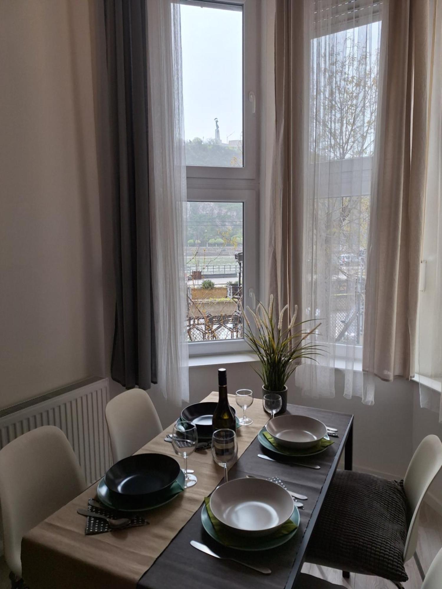 Danube View Apartment Budapest Bagian luar foto
